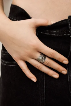 ANAE zircon ring