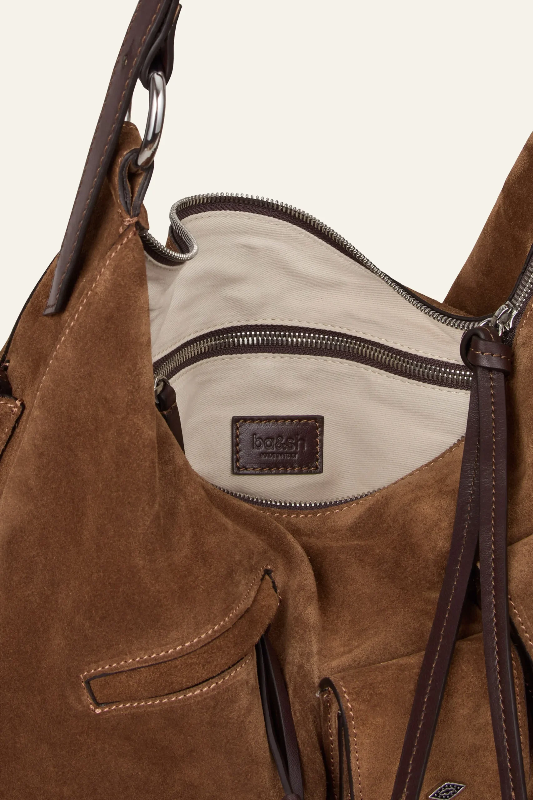 ARYA multi-pocket bag