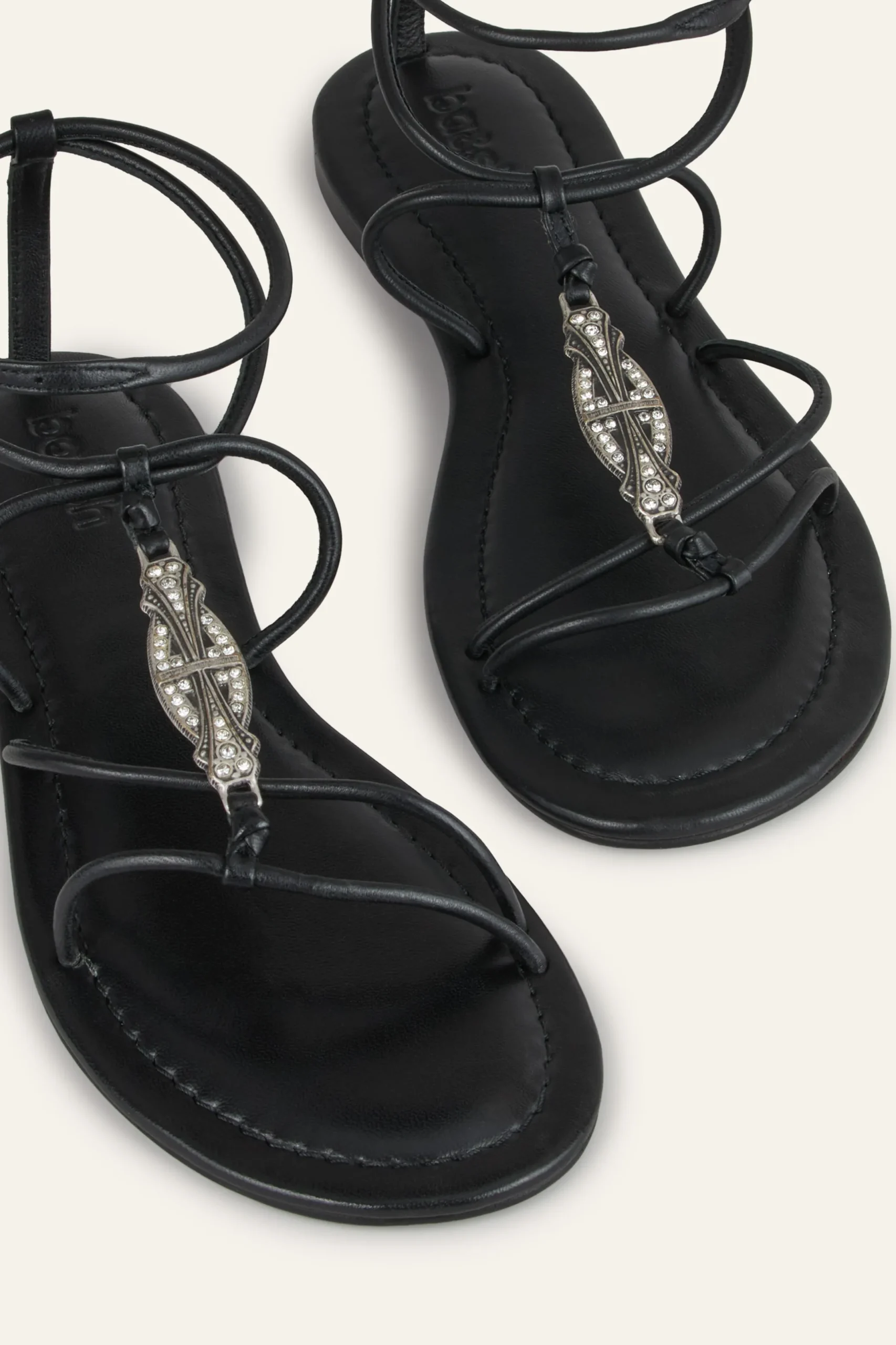 CAYA flat leather sandals