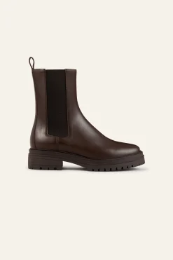 CODA Chelsea ankle boots