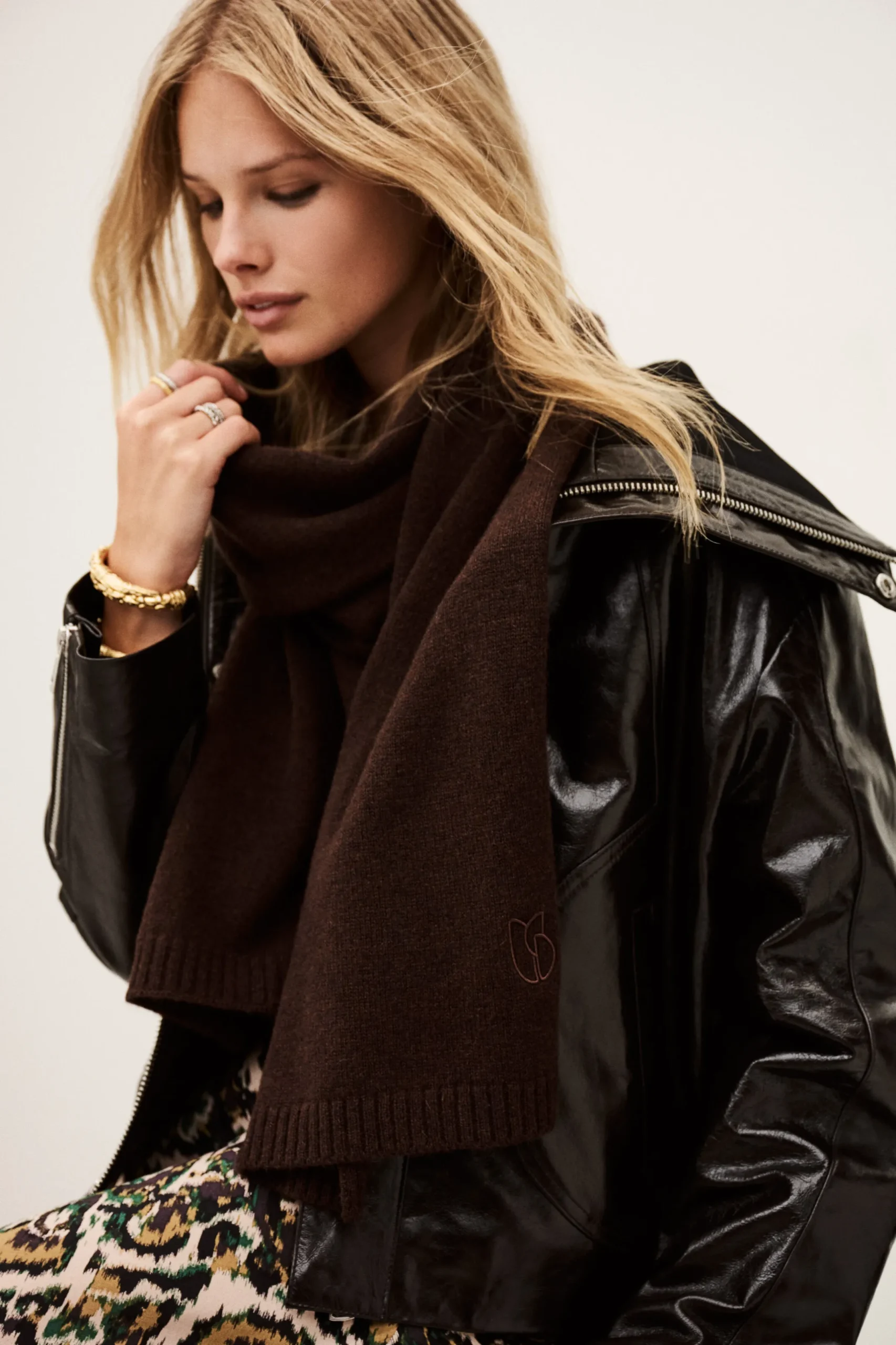 COMIE rectangular scarf
