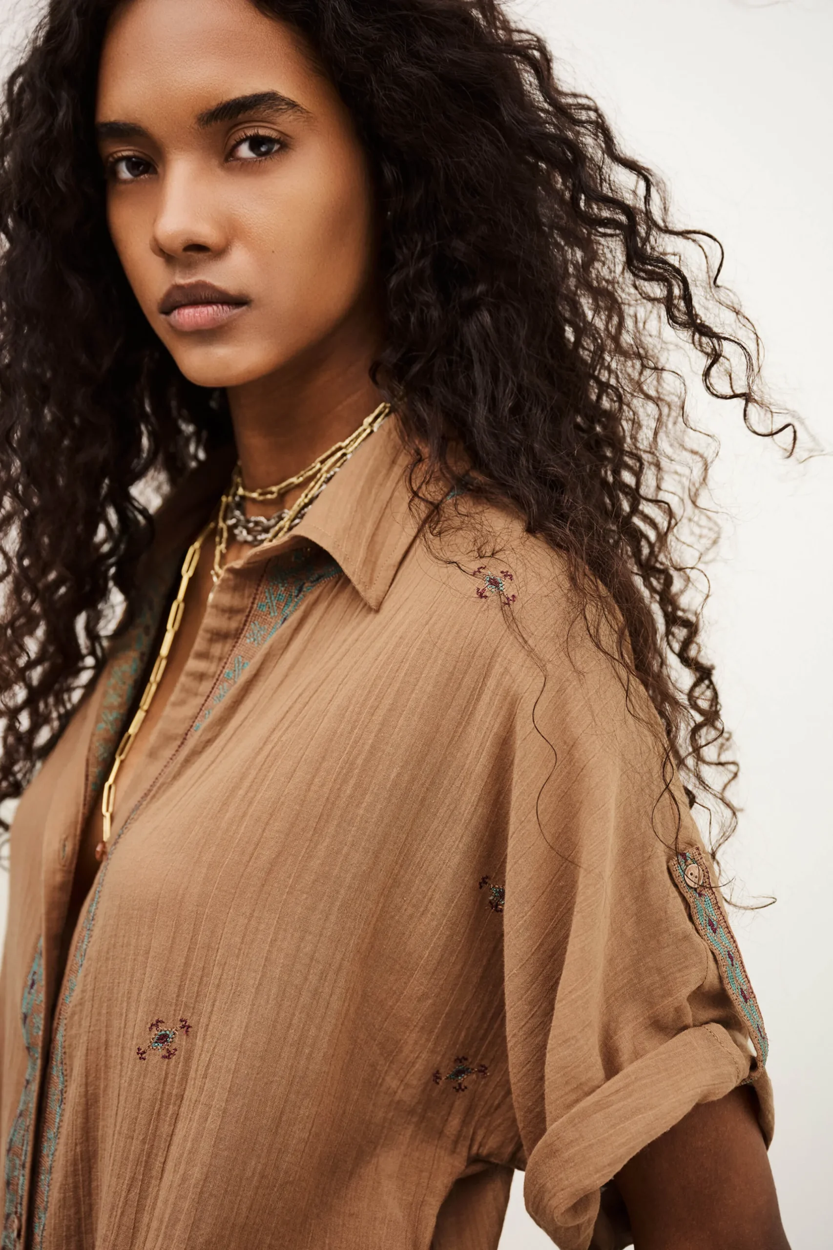 DAELA embroidered shirt