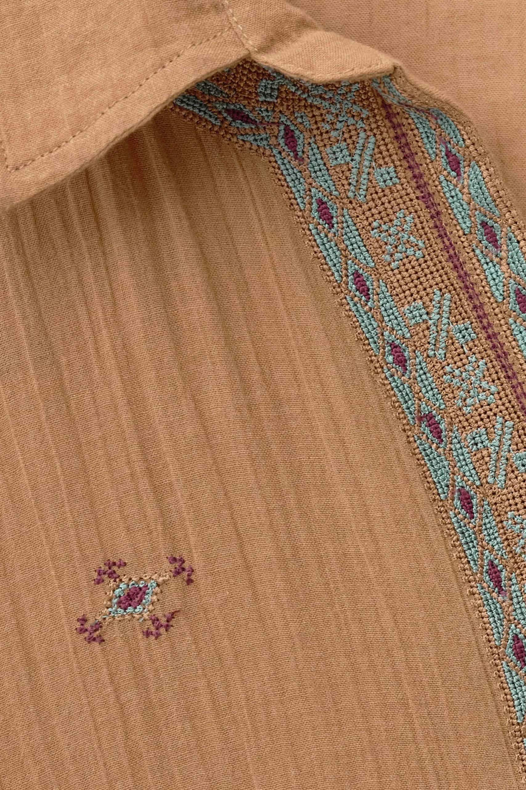 DAELA embroidered shirt