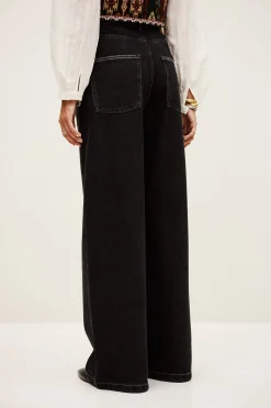 NOEL straight leg jeans