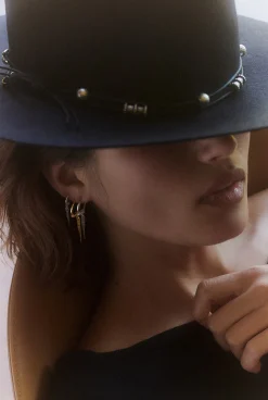 OLIE earring