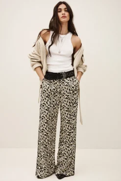 PLYDE loose-fit patterned pants