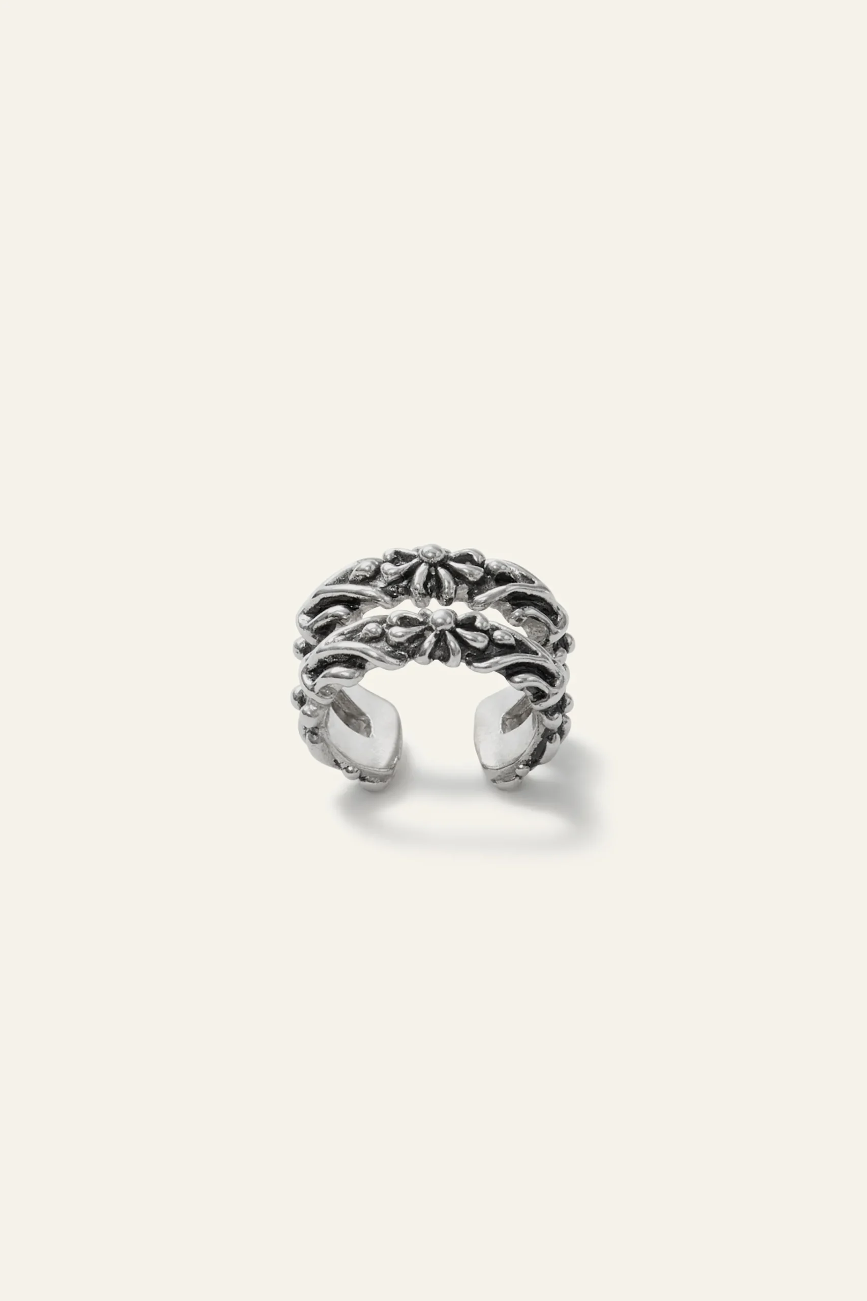 PRUNE silver ear cuff