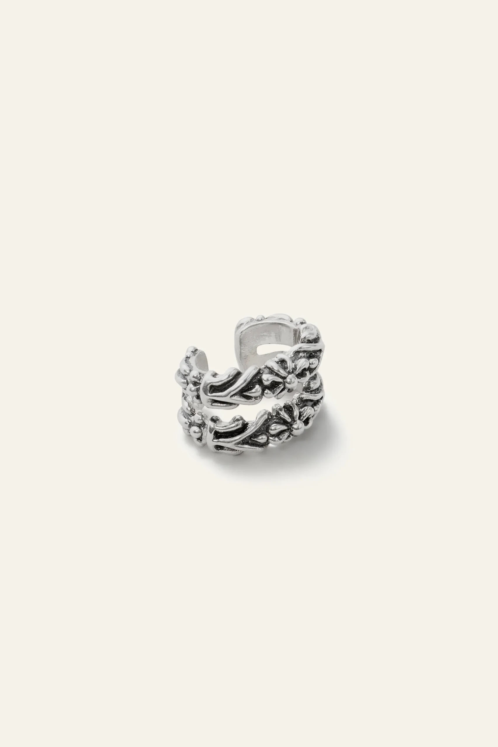 PRUNE silver ear cuff