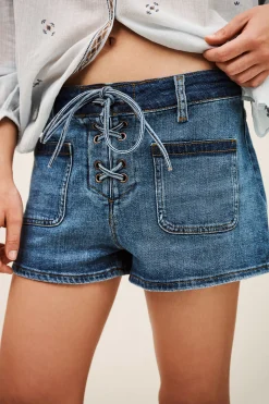 RIO high-waisted denim shorts