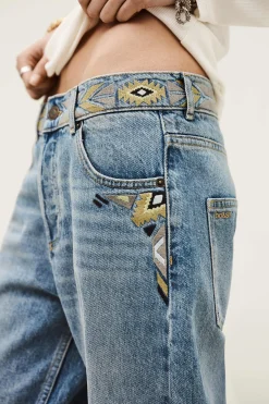 RIZIE faded straight-fit jeans