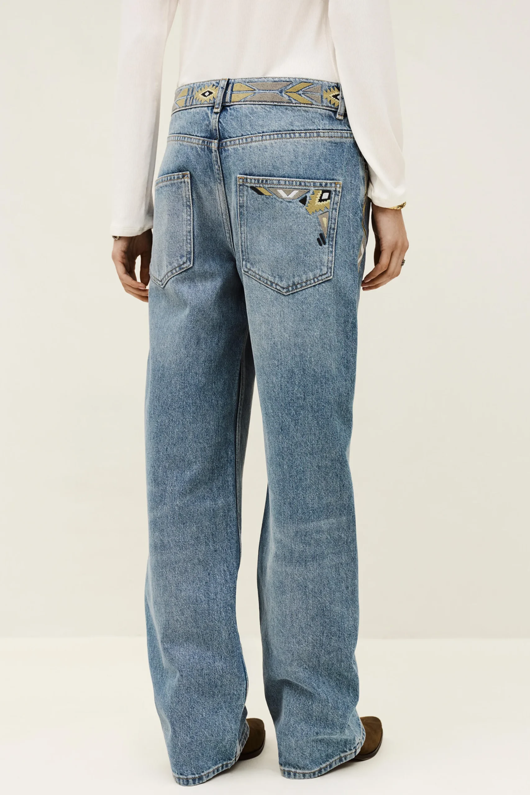 RIZIE faded straight-fit jeans