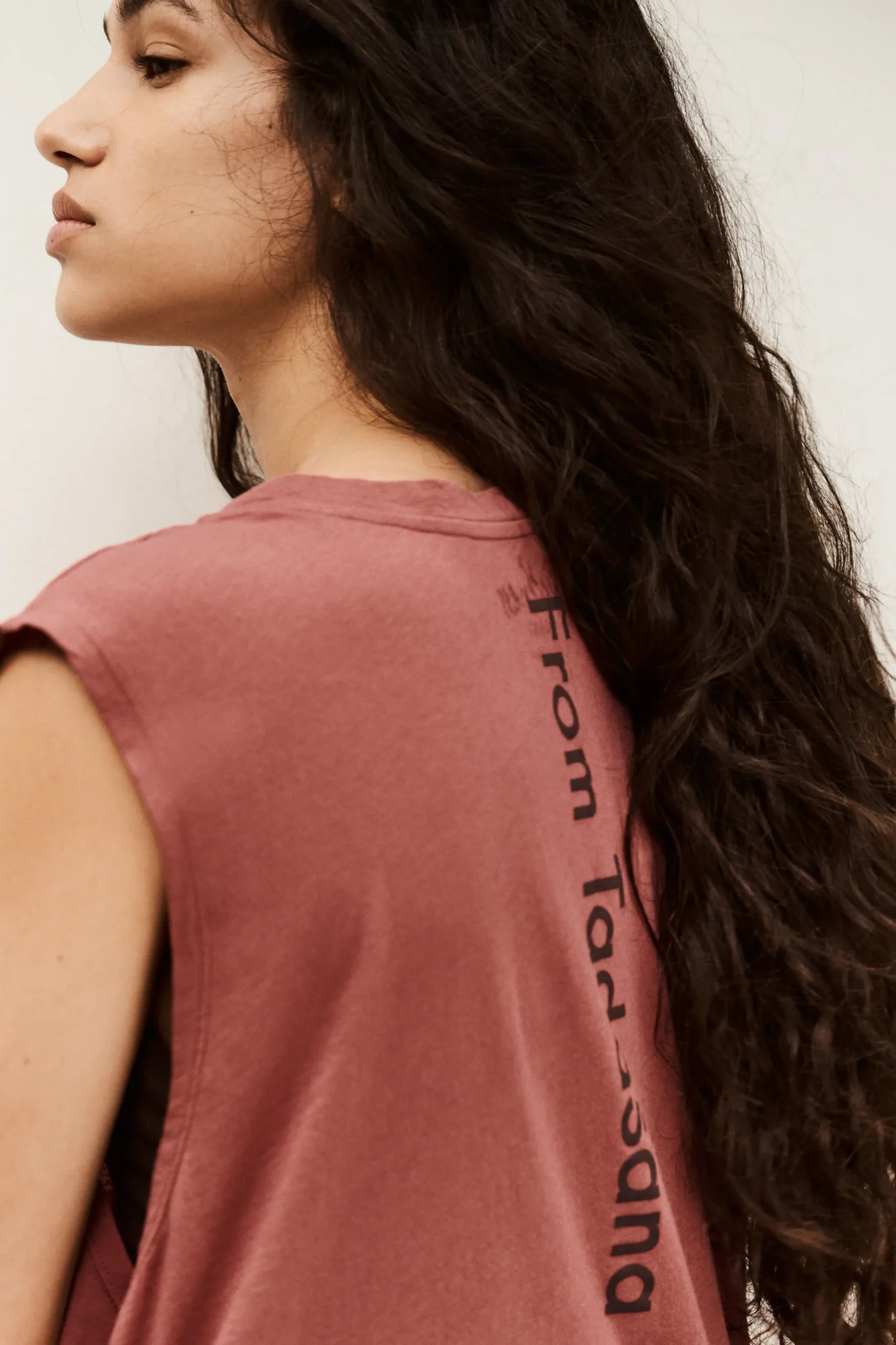 SHAVA sleeveless T-shirt