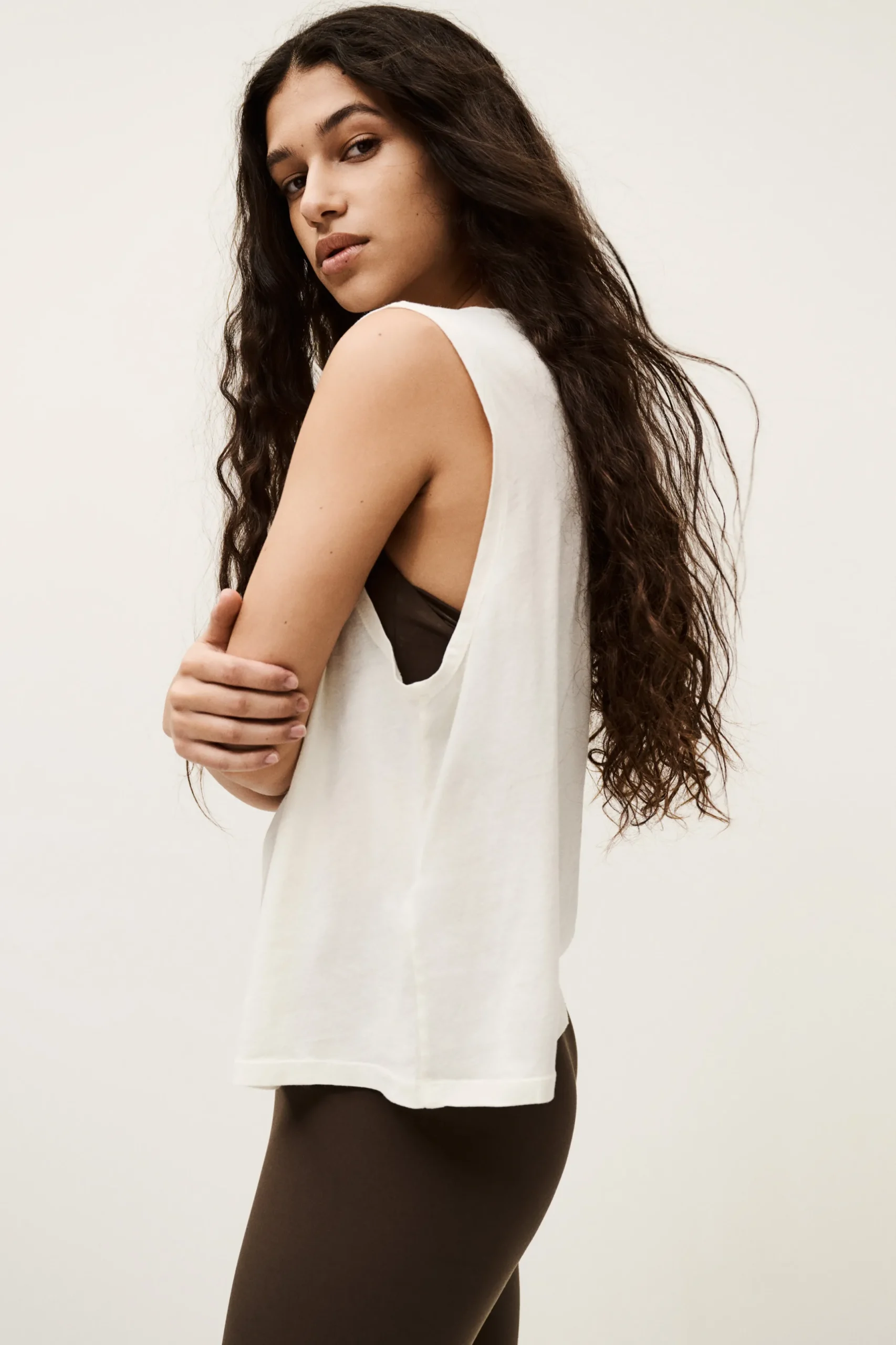 SHAVA sleeveless T-shirt