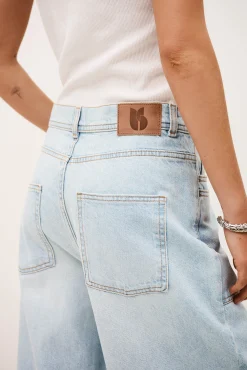 ZOEL straight leg jeans